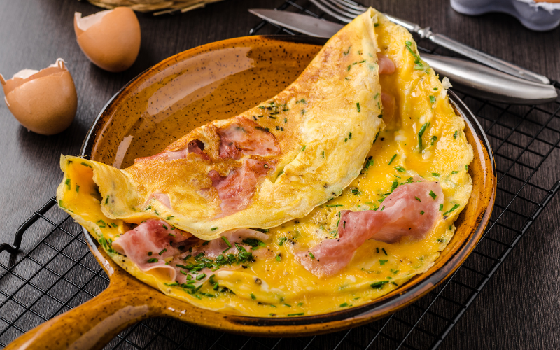 Omelette aux asperges et jambon