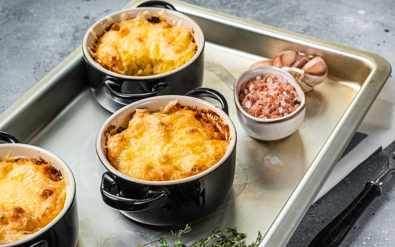 Mini-cocottes de pommes de terre gratinées